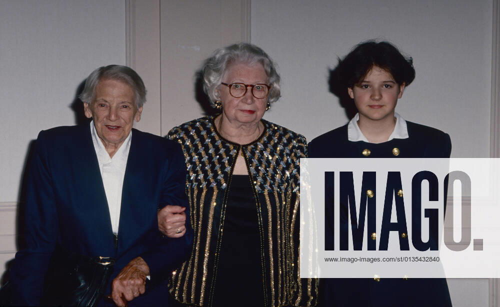 Emilie Schindler, Miep Gies and Zlata Filipovic Los Angeles.CA.USA. LIBRARY. L-R: Emilie Schindler. (Widow of Oskar Schindler), Miep Gies (whose family hid Anne Frank in Amsterdam before they were betrayed) and Zlata Filipovic who kept a diary during the siege of Sarajevo in the Bosnian War of the early 1990s. Photo taken at event in around 1995. LMK30 170921LLUO-001.