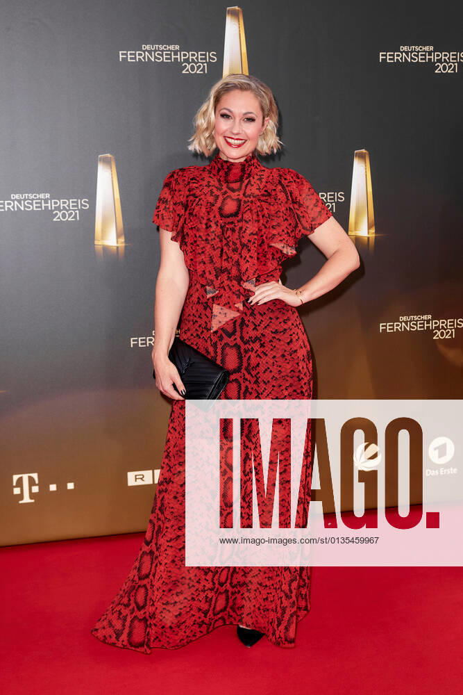 The German Television Award 2021 Ruth Moschner on the red carpet at the award ceremony of the German Television Award at the Tanzbrunnen in Cologne
