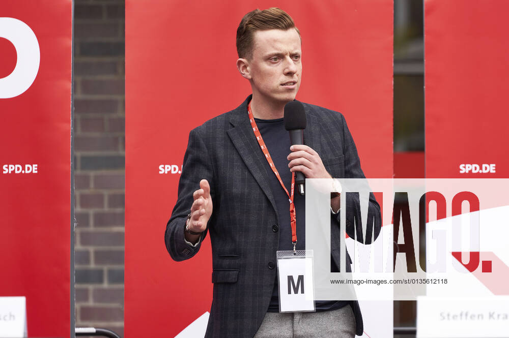 Adis Ahmetovic at an election campaign event of the SPD on the Burgdorfer Szraße Lehrte, 21 09 2021 Foto:xU.xFuturexImage