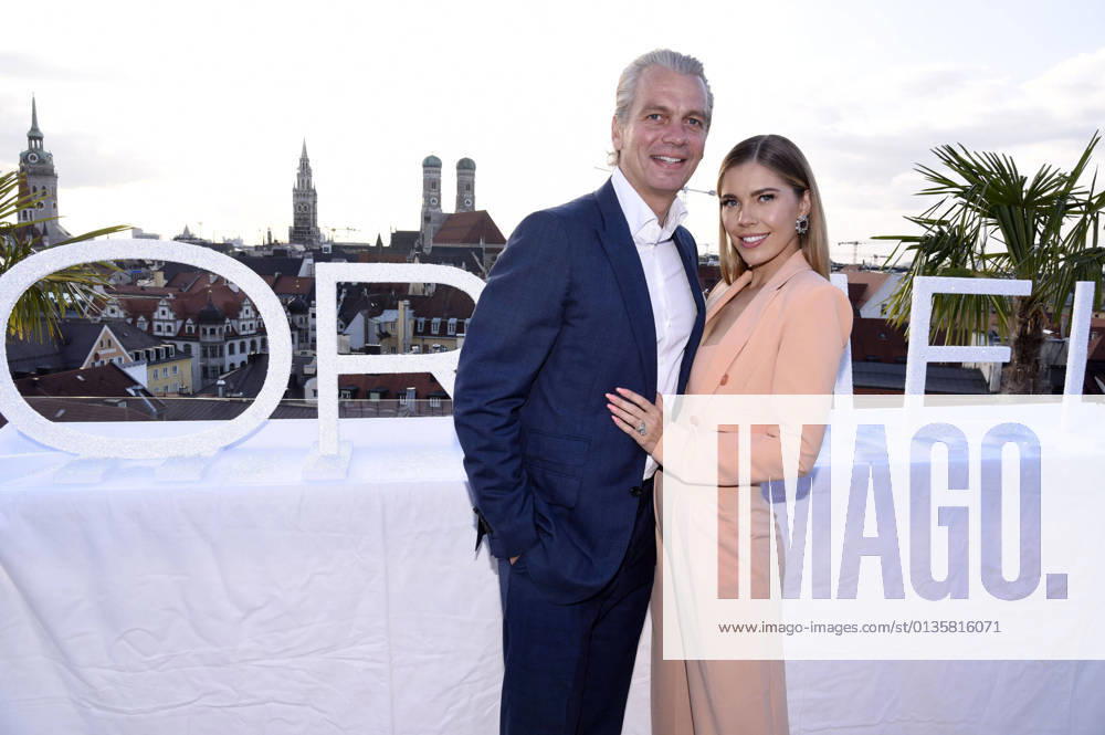 Victoria Swarovski with husband Werner Mürz at the presentation of the beauty collection ORIMEI by Victoria Swarovski at the Hotel Mandarin Oriental Munich, 22 09 2021 Foto:xS.xFuturexImage
