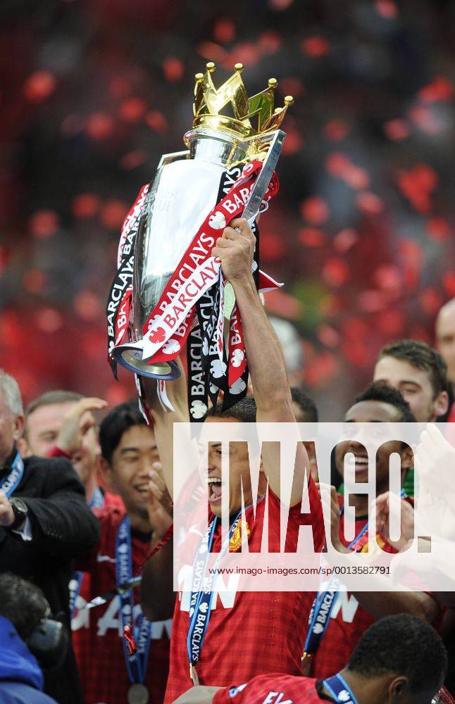 Javier Hernandez of Manchester United lifts the Premier League trophy - Barclays Premier League - Manchester United ManU - Old Trafford Stadium - Manchester - England - 12 05 13 - .