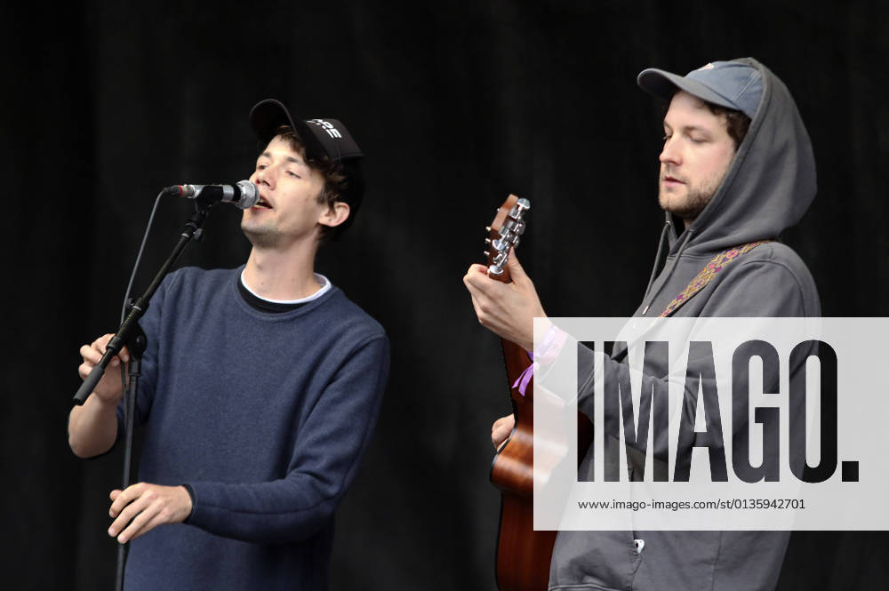 AnnenMayKantereit live at the final concert of the global climate strike of Fridays for Future for climate justice and the fight against the climate crisis Hamburg 24 09 2021 Foto:xC.xTamckex xFuturexImage