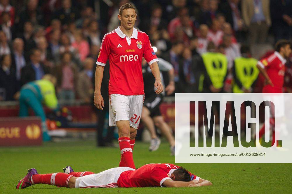 (L-R) Nemanja Matic of SL Benfica, Oscar Cardozo of SL Benfica during the UEFA Europa League final match between SL Benfica Lissabon and Chelsea FC London FC on May 15, 2013 at the Amsterdam Arena in Amsterdam, The Netherlands. SL Benfica v Chelsea FC Europa League Final 2012 2013 KarelxDelvoyexIVx 1557398