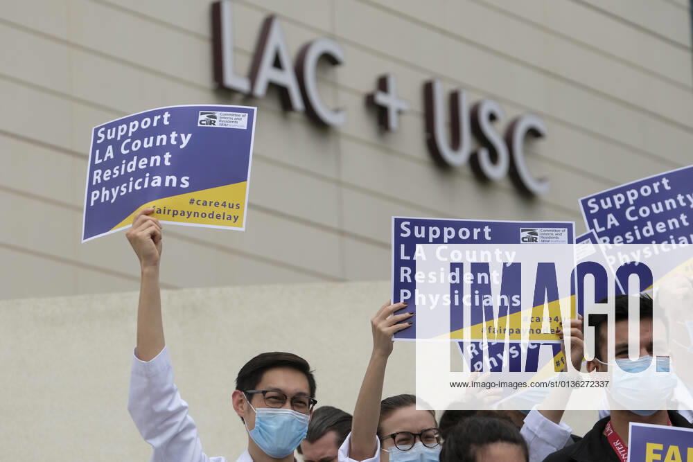 Members of Committee of Interns and Residents take part in a rally to protest Los Angeles County s refusal to negotiate a new contract, in preparation for the Sept. 30 expiration of the CIR Memorandum of Understanding, at LAC+USC Medical Center, Tuesday, September, 28, 2021 in Los Angeles. Los Angeles USA - ZUMAc68_ 20210928_zaf_c68_002