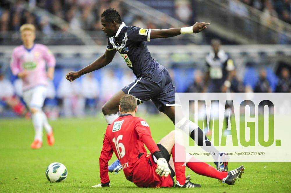 Bertrand Laquait (Evian) vs Cheick Tidiane Diabate (Bordeaux) - but FOOTBALL : Evian Thonon Gaillard vs Bordeaux - Finale coupe de France - 31 05 2013 JBAutissier Panoramic