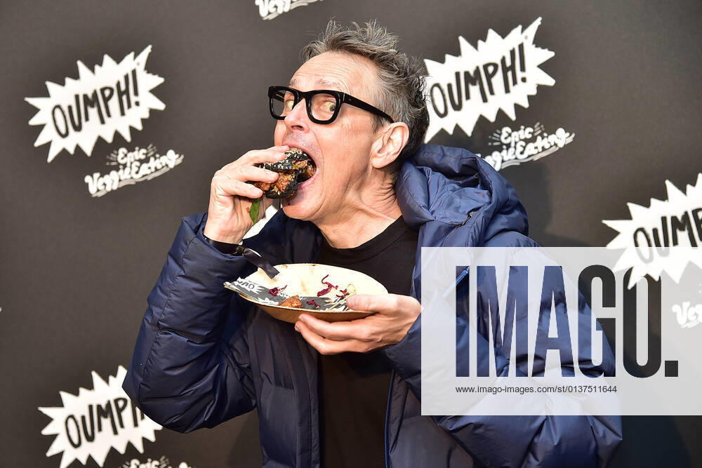 Opening OUMPF POP UP SPÄTI Rolf Scheider with Black Burger big opening OUMPF POP UP SPÄTI in Berlin on 05 10 2021 Photopress Mueller