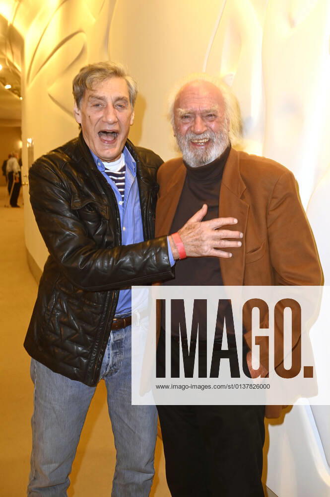 Winfried Glatzeder and Achim Wolff at the 100th birthday of the Theater am Kurfürstendamm and the revival of Curtain up for Cyrano in the Komödie am Kurfürstendamm at the Schiller Theater Berlin, 07 10 2021 Foto:xF.xFuturexImage