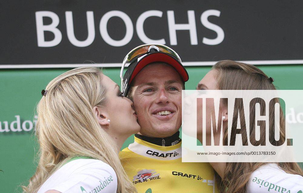 Schweiz, Buochs 11.06.2013: Tour De Suisse 2013, 4. Etappe Innertkirchen-Buochs, Ziel, FRANK Mathias (SUI) BMC RACING TEAM (BMC) in gelb