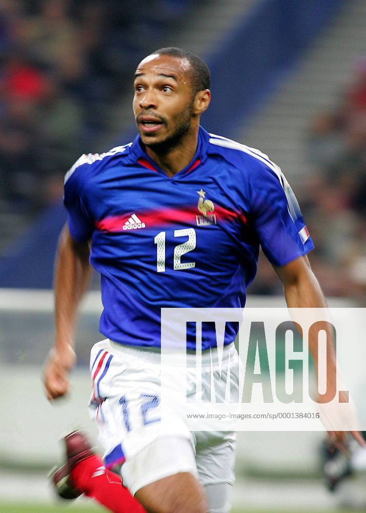 Thierry Henry (Frankreich) Fußball Länderspiel Herren Weltmeisterschaftsqualifikation 2004, Qualifikation, Länderspiel, Nationalmannschaft, Nationalteam Einzelbild pan7384 Paris Dynamik,