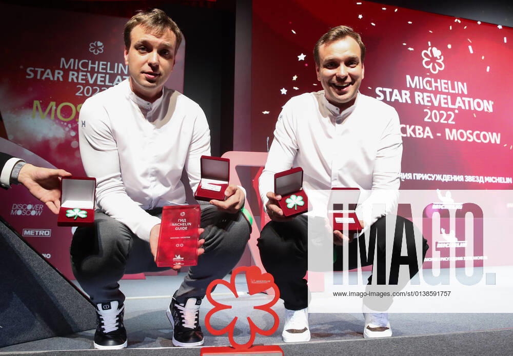Twins Garden brother chefs Ivan and Sergei Berezutsky receive two Michelin stars and a Michelin green star during a ceremony held at the Zaryadye Concert Hall to award Michelin stars to Moscow restaurants and chefs as well as to introduce the first Michelin Guide to Moscow. Vyacheslav Prokofyev TASS TS1143CE