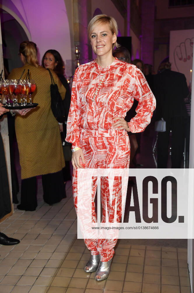 Johanna Keimeyer at the presentation of the 4 Iconista Award 2021 at the Stadtbad Oderberger Berlin, 14 10 2021 Foto:xN.xKubelkax xFuturexImage