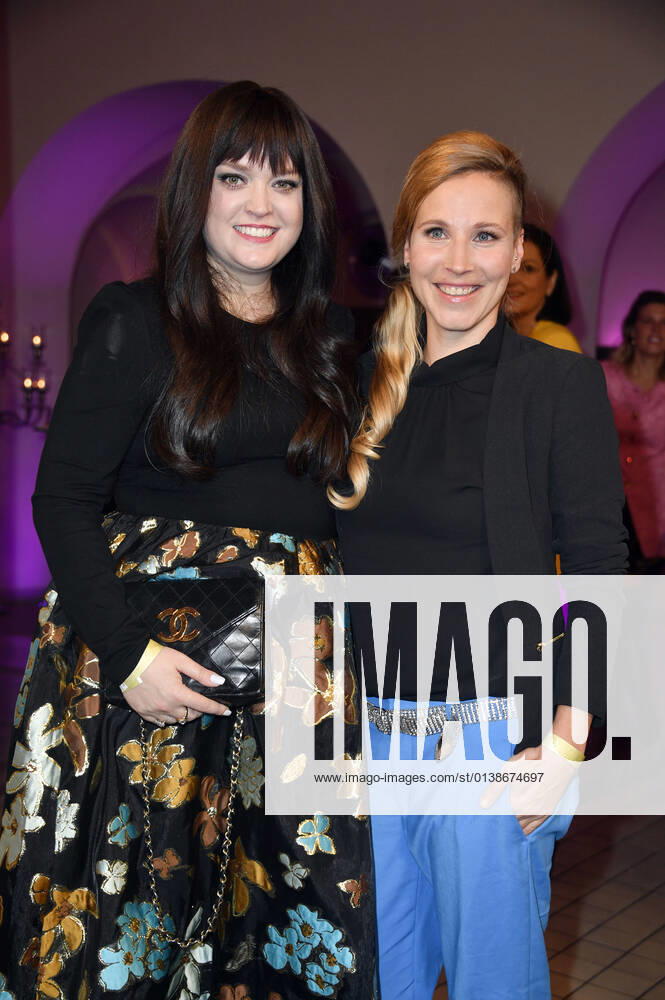 Vreni Frost and Fränzi Kühne at the presentation of the 4 Iconista Award 2021 at the Stadtbad Oderberger Berlin, 14 10 2021 Foto:xN.xKubelkax xFuturexImage