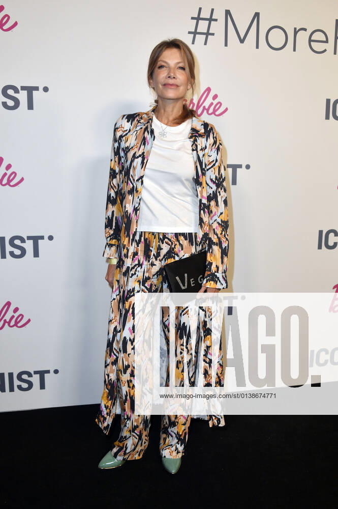 Ursula Karven at the presentation of the 4 Iconista Award 2021 at the Stadtbad Oderberger Berlin, 14 10 2021 Foto:xN.xKubelkax xFuturexImage