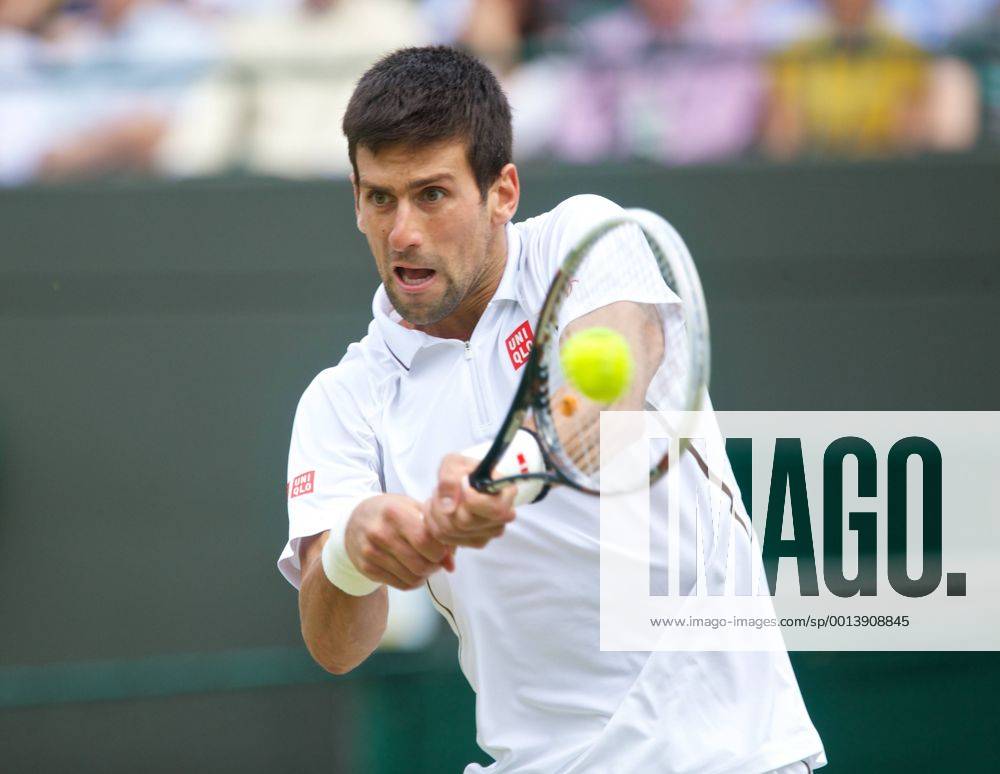 PROPAGANDA20130703 Tennis: Wimbledon Championship 2013, Novak Djokovic (SRB) during the Gentlemen s Singles Quarter-Final match on day nine of the Wimbledon Lawn Tennis Championships at the All England Lawn Tennis and Croquet Club. (Hinweis: Verwendung nur in Deutschland, Österreich oder Schweiz - only Germany, Austria and Switzerland) ZWEIx xPropagandax