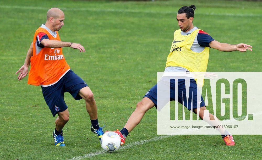 FUSSBALL - PSG, Training STEGERSBACH,AUSTRIA,11.JUL.13 - FUSSBALL - Ligue 1, Paris Saint-Germain FC, IFCS Trainingslager. Bild zeigt Jeremy Menez und Javier Pastore (PSG).