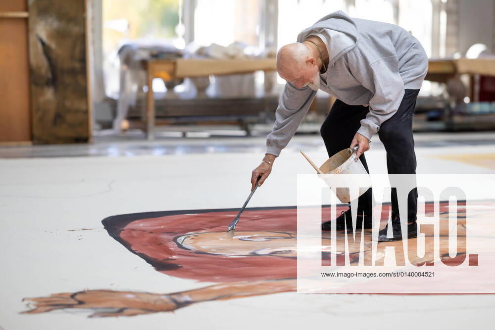 Markus Lüpertz The artist Markus Lüpertz is painting the stage design for the opera La Boheme at the Meininger Theater The painter, sculptor and former rector of the Düsseldorf Art Academy is considered one of the most famous contemporary German artists and will be responsible for the direction, stage design and costumes for the Puccini opera at the theater Meininge