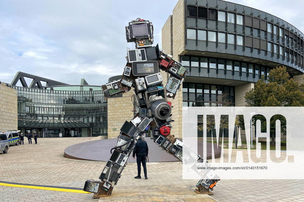 Wertgigant , a six-metre-high sculpture made of electronic waste by the Cologne artist HA Schult in front of the Düsseldorf state parliament