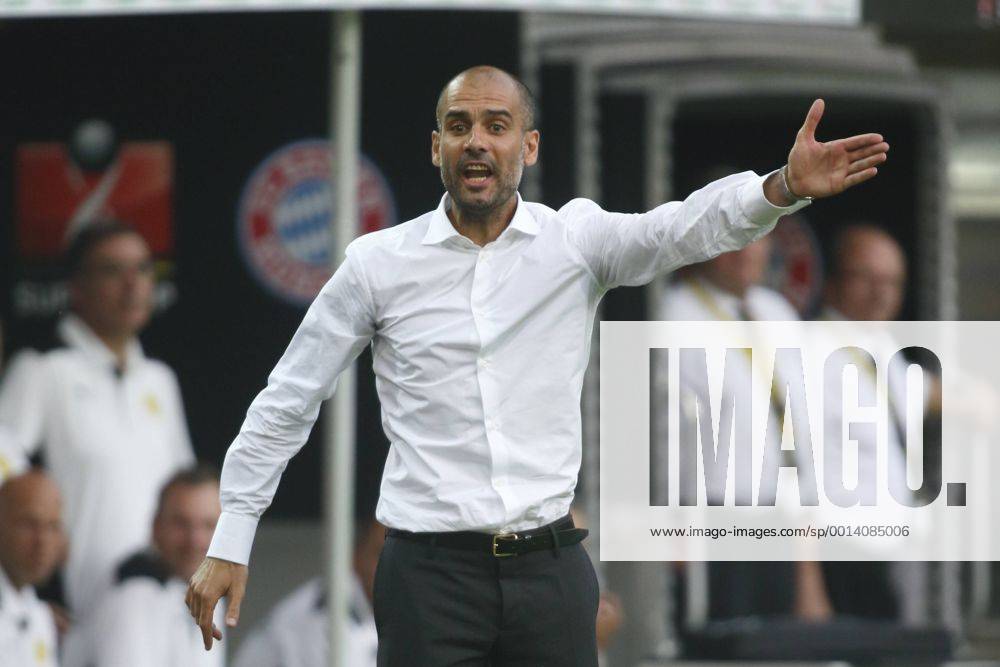Supercup Deutschland 2013 Borussia Dortmund vs. FC Bayern München 4:2 HIER wirkt sogar Trainer Pep Guardiola (FC Bayern München) nicht mehr so klug und weise wie bisher