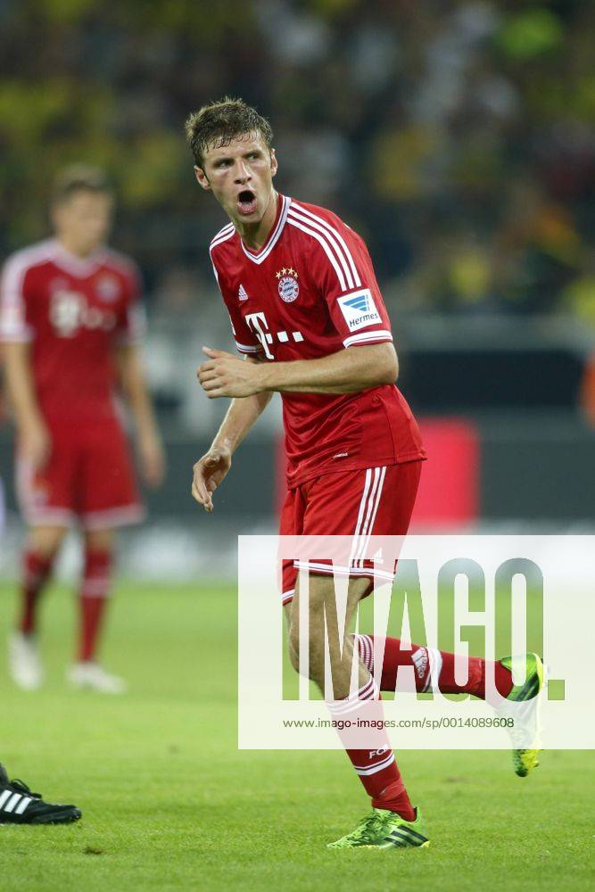 Supercup Deutschland 2013 Borussia Dortmund vs. FC Bayern München 4:2 HIER Thomas Müller (FC Bayern München) blickt zurück im Zorn