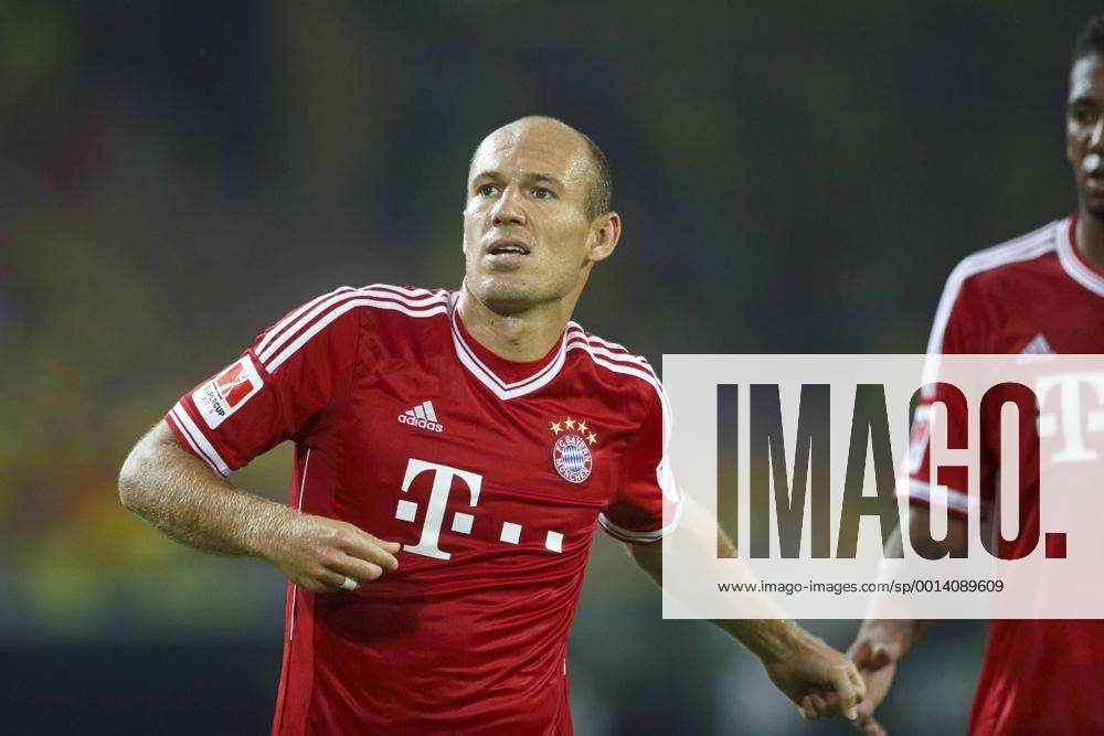 Supercup Deutschland 2013 Borussia Dortmund vs. FC Bayern München 4:2 HIER Arjen Robben (FC Bayern München) nach seinem Tor 1