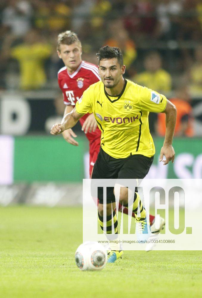 Supercup Deutschland 2013 Borussia Dortmund vs. FC Bayern München 4:2 HIER Ilkay Gündogan (Borussia Dortmund) + Toni Kroos (FC Bayern München)