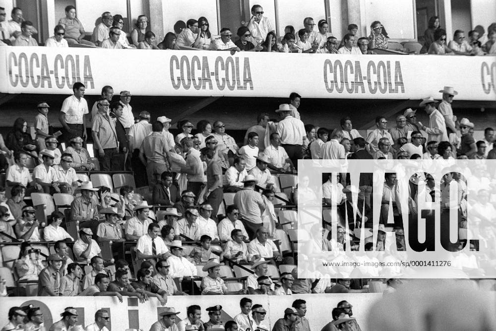 Die Haupttribüne im Estadio Guanajuato in Leon Fußball WM Herren Weltmeisterschaft 1970, Nationalmannschaft, Nationalteam Totale Estadio Guanajuato Leon