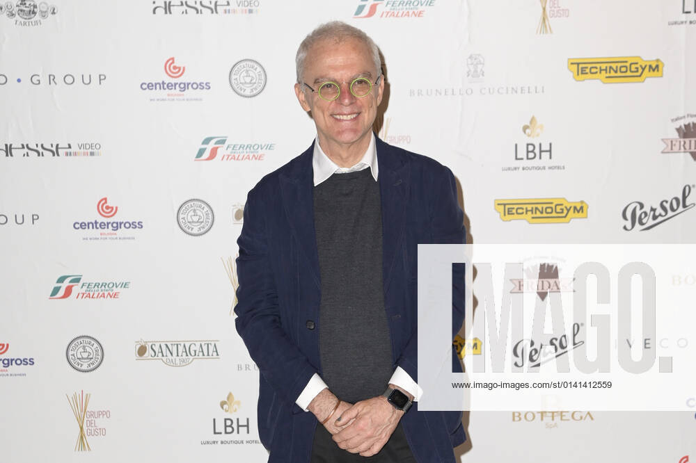 Daniele Luchetti attends the red carpet of the 61st Globo D Oro Award at the Auditorium Parco della Musica. Rome Italy - ZUMAs197 20211108_zaa_s197_120