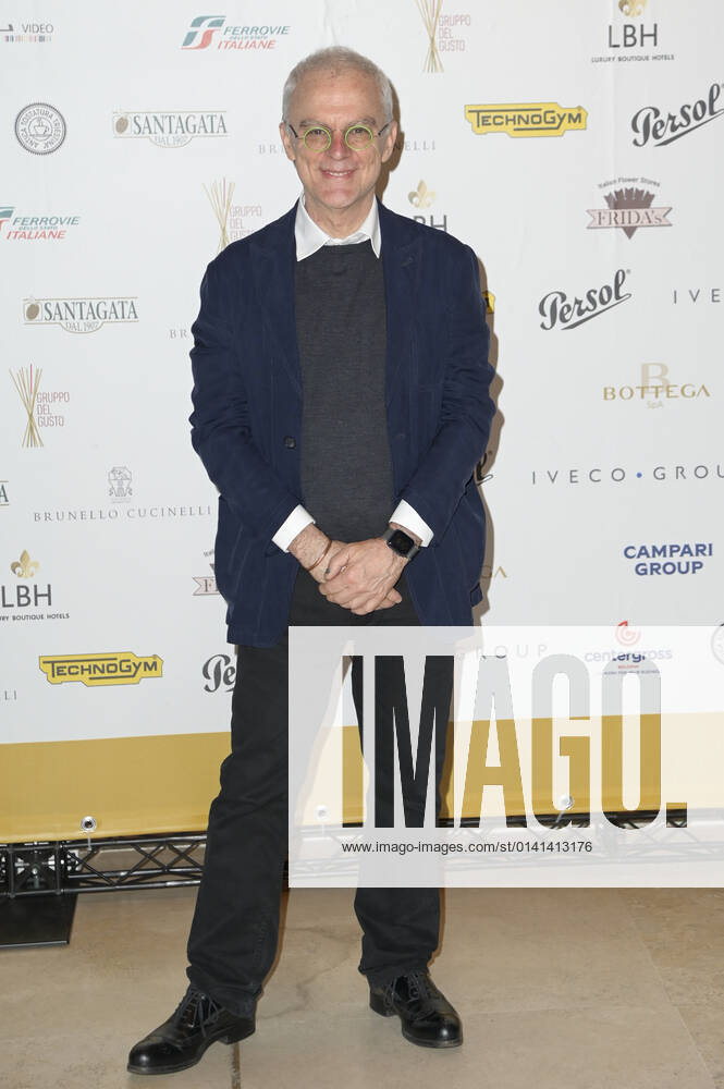 Daniele Luchetti attends the red carpet of the 61st Globo D Oro Award at the Auditorium Parco della Musica. Rome Italy - ZUMAs197 20211108_zaa_s197_137