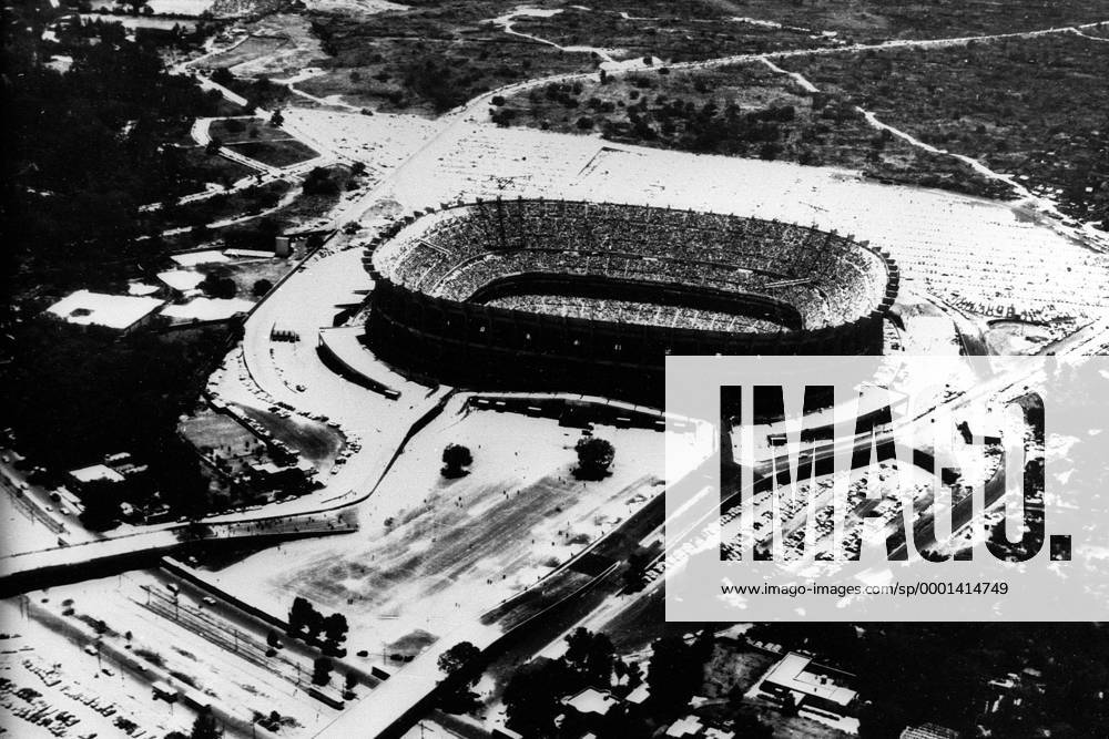 Luftaufnahme des Aztekenstadions und Umgebung während einer Partie der WM 1970 Fußball WM Herren Weltmeisterschaft 1970, Aztekenstadion, Azteken, Stadion Totale Estadio Azteca Mexico City