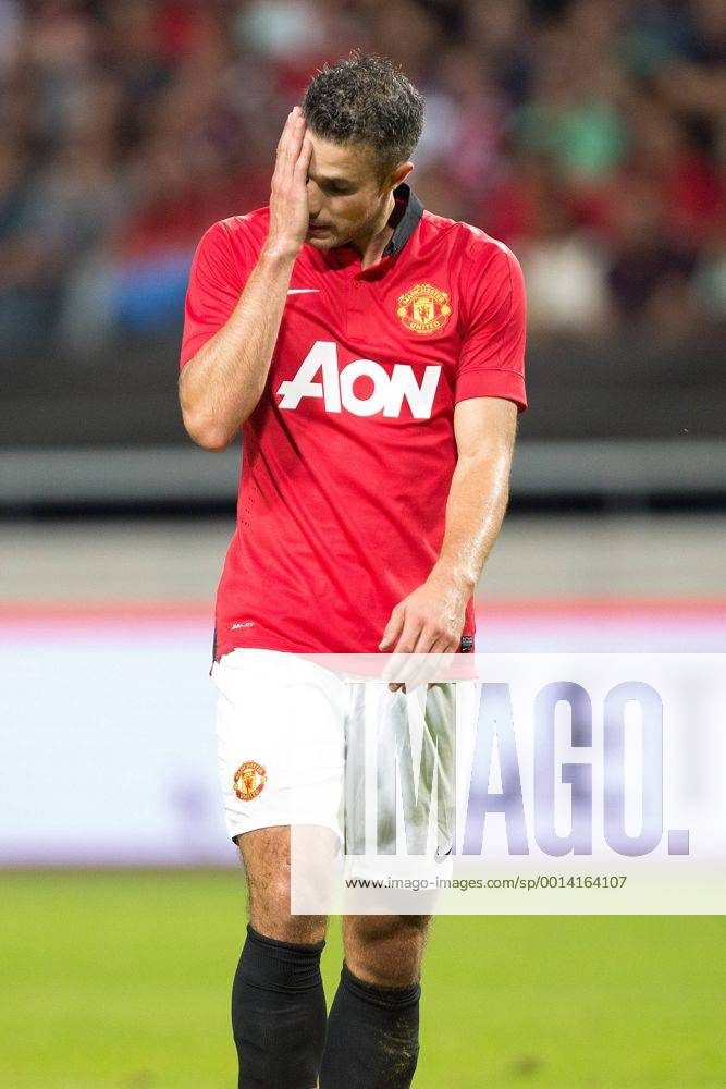 Robin van Persie of Manchester United looks dejected - AIK Stockholm vs. Manchester United - Friendly - Stockholm - Sweden - 06 08 2013 Pic Philip Oldham Sportimage .