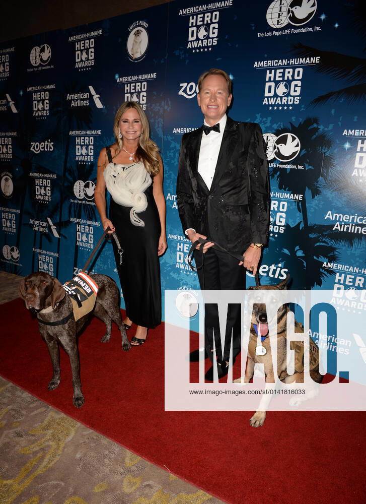 PALM BEACH, FL - NOVEMBER 12: Dr. Robin Ganzert and Carson Kressley attend the American Humane Hero Dog Awards Gala held at the Eau Palm Beach Resort & Spa on November 12, 2021 in Palm Beach Florida.