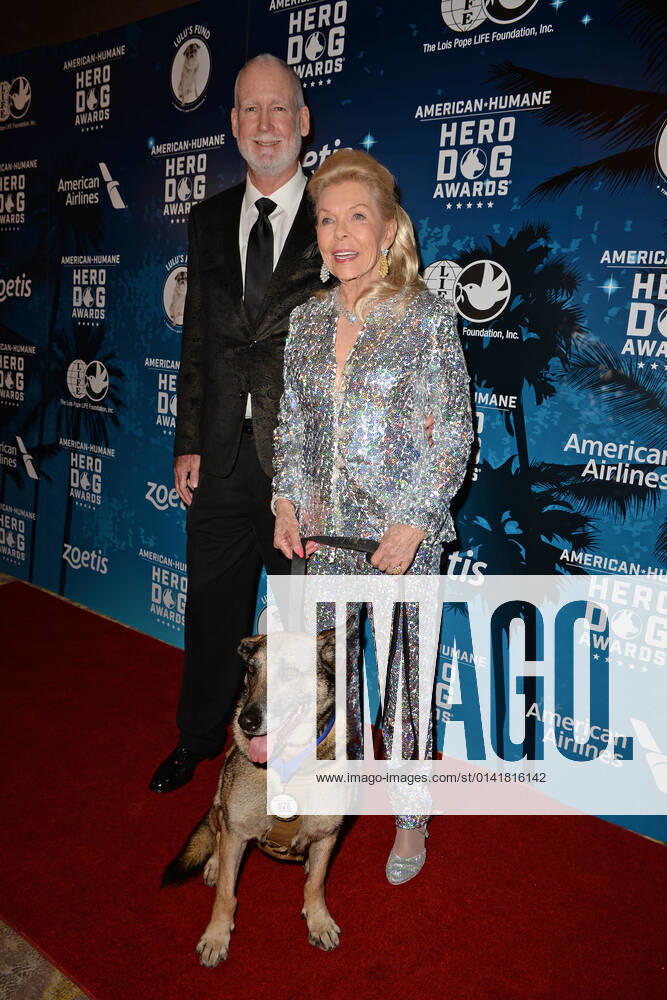 PALM BEACH, FL - NOVEMBER 12: Lois Pope and Bill Porter attend the American Humane Hero Dog Awards Gala held at the Eau Palm Beach Resort & Spa on November 12, 2021 in Palm Beach Florida.