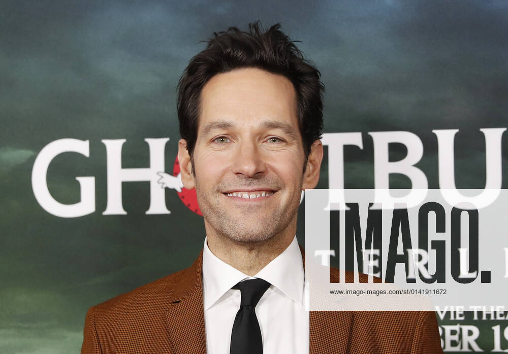 Paul Rudd arrives on the red carpet at the Ghostbusters: Afterlife World Premiere on November 15, 2021 in New York City. NYP20211115155 JohnxAngelillo