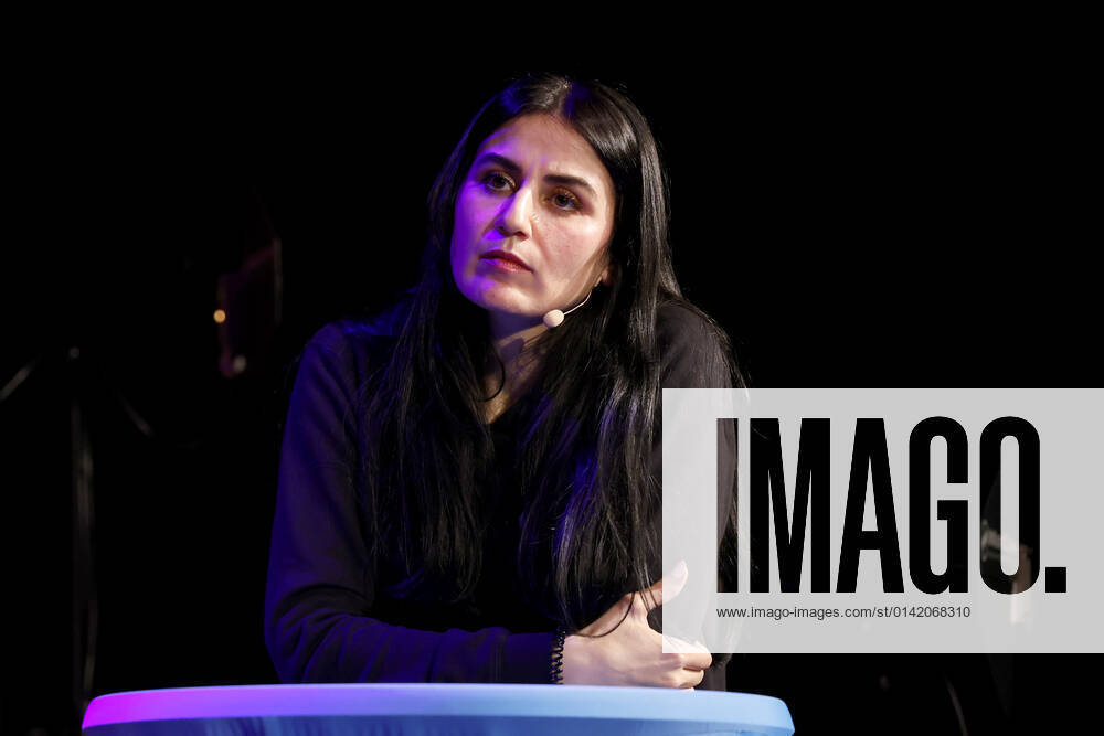 Karosh Taha at the Long Night on Diversity in German-Language Literature at Gloria Cologne, 15 11 2021 Foto:xC.xFuturexImage