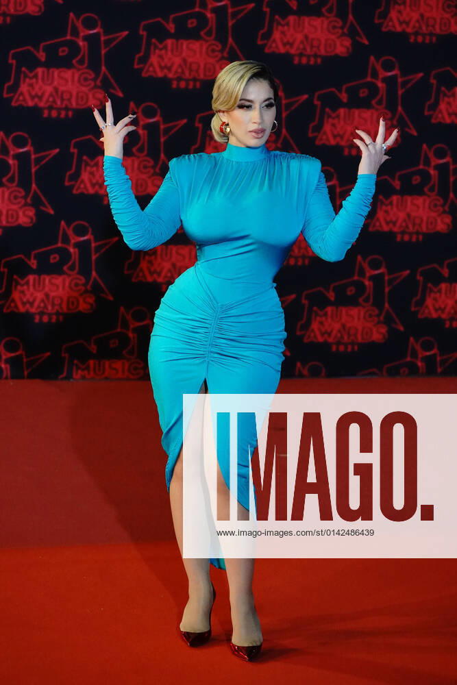 Fatima Zahra a k a La Zarra CELEBRITES : NRJ Music Awards - Cannes - 20 11 2021 NorbertScanella Panoramic