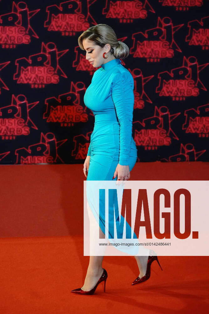 Fatima Zahra a k a La Zarra CELEBRITES : NRJ Music Awards - Cannes - 20 11 2021 NorbertScanella Panoramic