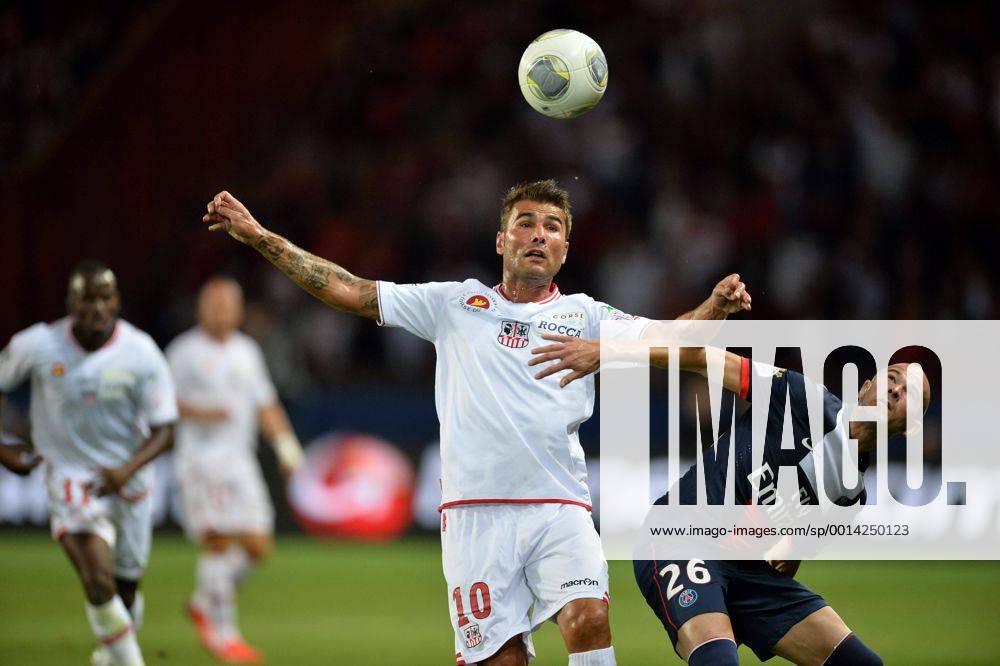 Adrian Mutu (aja) - Christophe Jallet (psg) FOOTBALL : Paris SG vs Ajaccio - Ligue 1 - 18 08 2013 AnthonyBIBARD FEP Panoramic