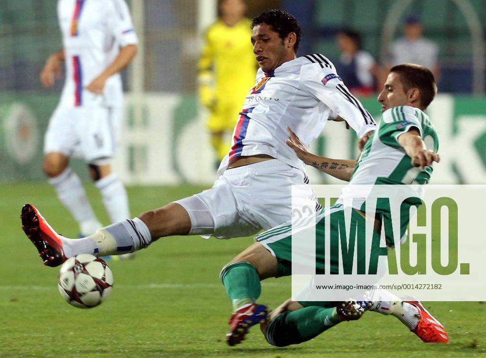 Sofia(Bulgaria) PFC Ludogorets-FC Basel Razgrad UEFA Champion League play off men s football Mohamed Elneny(L) FC Basel stoped Hristo Zlatinski(R) PFC Ludogorets