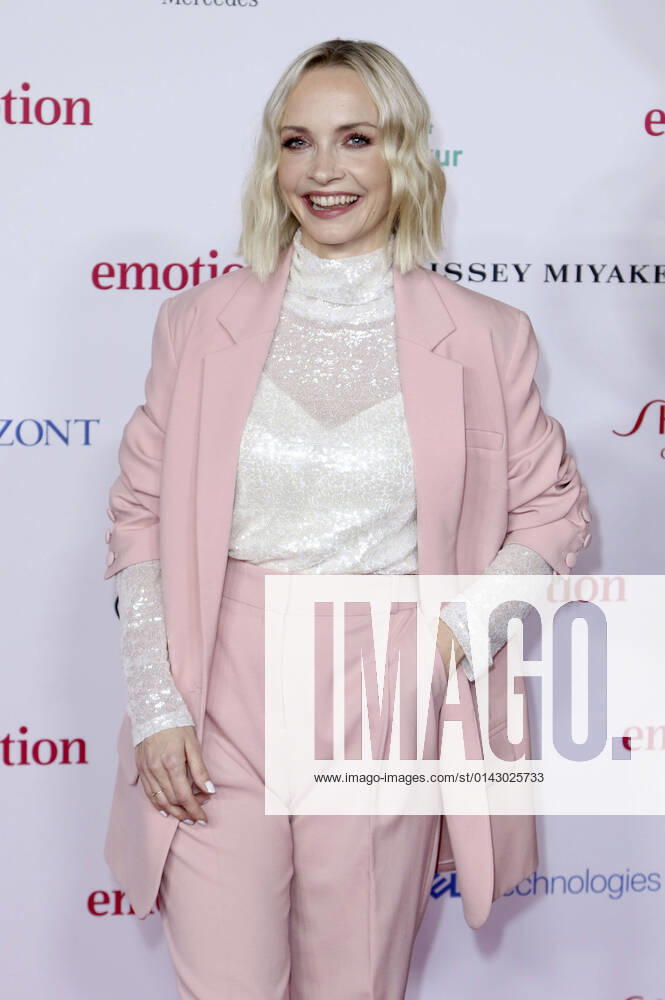 Janin Ullmann at the 10 presentation of the EMOTION Award 2021 at the Curio Haus Hamburg, 26 11 2021 Foto:xC.xTamckex xFuturexImage