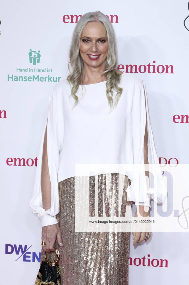 Petra van Bremen at the 10 presentation of the EMOTION Award 2021 at the Curio Haus Hamburg, 26 11 2021 Foto:xC.xTamckex xFuturexImage