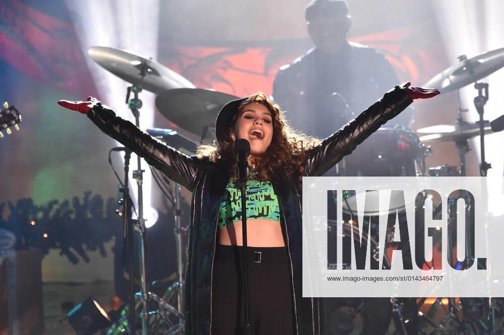 NEW YORK, NY- DECEMBER 1: Alessia Cara performs at the 2021 Rockefeller Center Christmas Tree Lighting Ceremony in New York City on December 1, 2021.