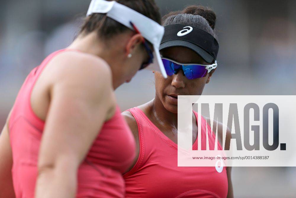 TENNIS - WTA, US Open 2013 NEW YORK CITY,NEW YORK,USA,31.AUG.13 - TENNIS - WTA Tennis Damen Tour, US Open 2013, Grand Slam, Flushing Meadows, Doppel. Bild zeigt Abigail Spears und Raquel Kops Jones (USA).