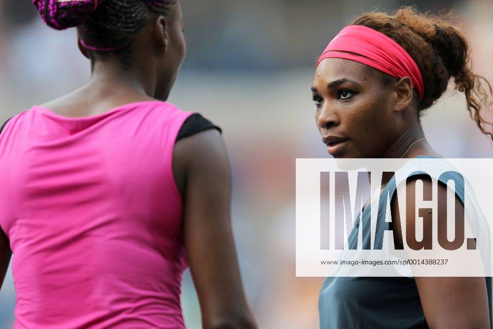TENNIS - WTA, US Open 2013 NEW YORK CITY,NEW YORK,USA,31.AUG.13 - TENNIS - WTA Tennis Damen Tour, US Open 2013, Grand Slam, Flushing Meadows, Doppel. Bild zeigt Venus Williams und Serena Williams (USA).