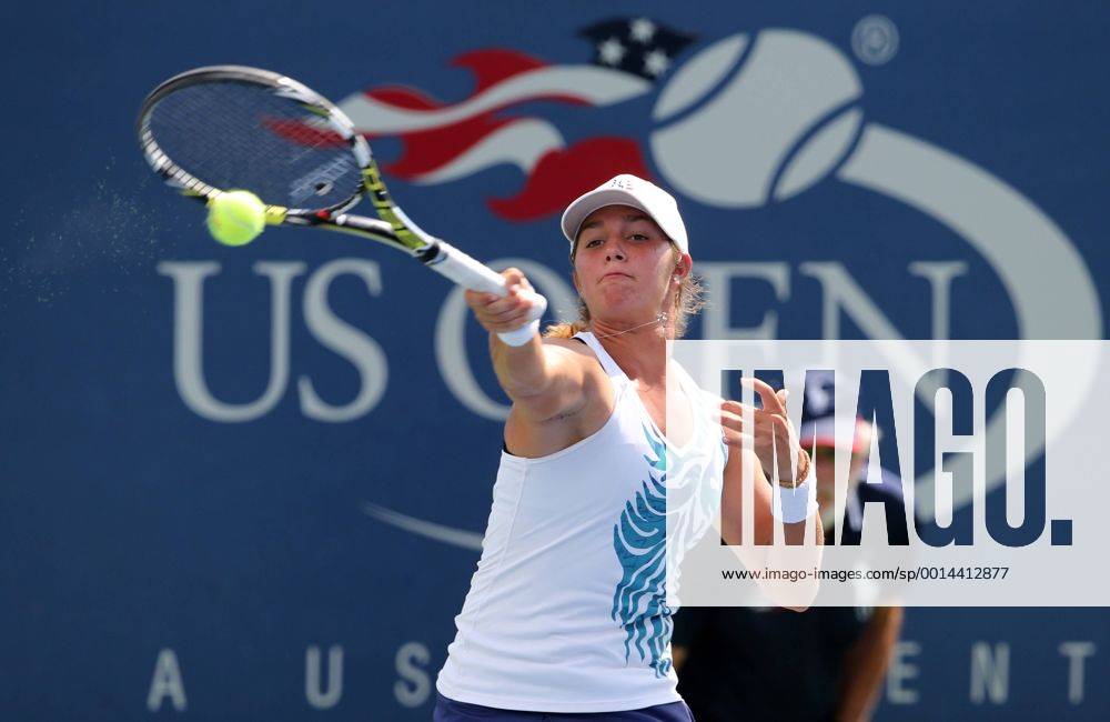 TENNIS - ATP, US Open 2013 - NEW YORK CITY,NEW YORK,USA,03.SEP.13 - TENNIS - WTA Tennis Damen Tour, US Open 2013, Grand Slam, Flushing Meadows, Junioren. Bild zeigt Katerina Stewart (USA).