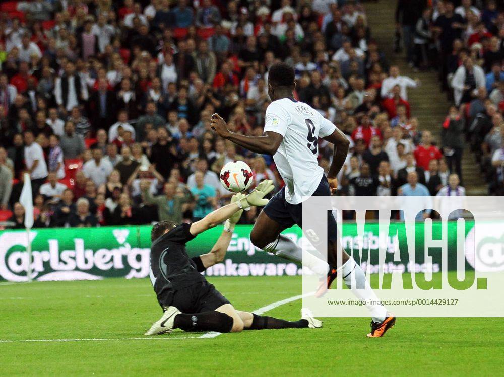 England s Danny Welbeck scoring his sides fourth goal England v Moldova - 2014 World Cup Qualifier - Wembley Stadium - London - England -06 09 2013 - Pic David Klein Sportimage .