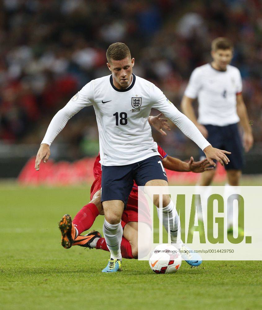 England s Ross Barkley in action on his debut England v Moldova - 2014 World Cup Qualifier - Wembley Stadium - London - England -06 09 2013 - Pic David Klein Sportimage .