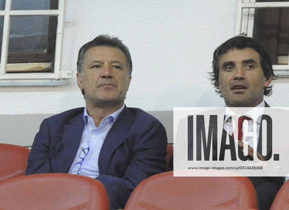Belgrade(Serbia) Serbia-Croatia FIFA World Cup Brazil 2014 Qualifiers men s football Zdravko Mamic(L)executive director of GNK Dinamo Zagreb with his brother Zoran Mamic(r) director of GNK Dinamo Zagreb :