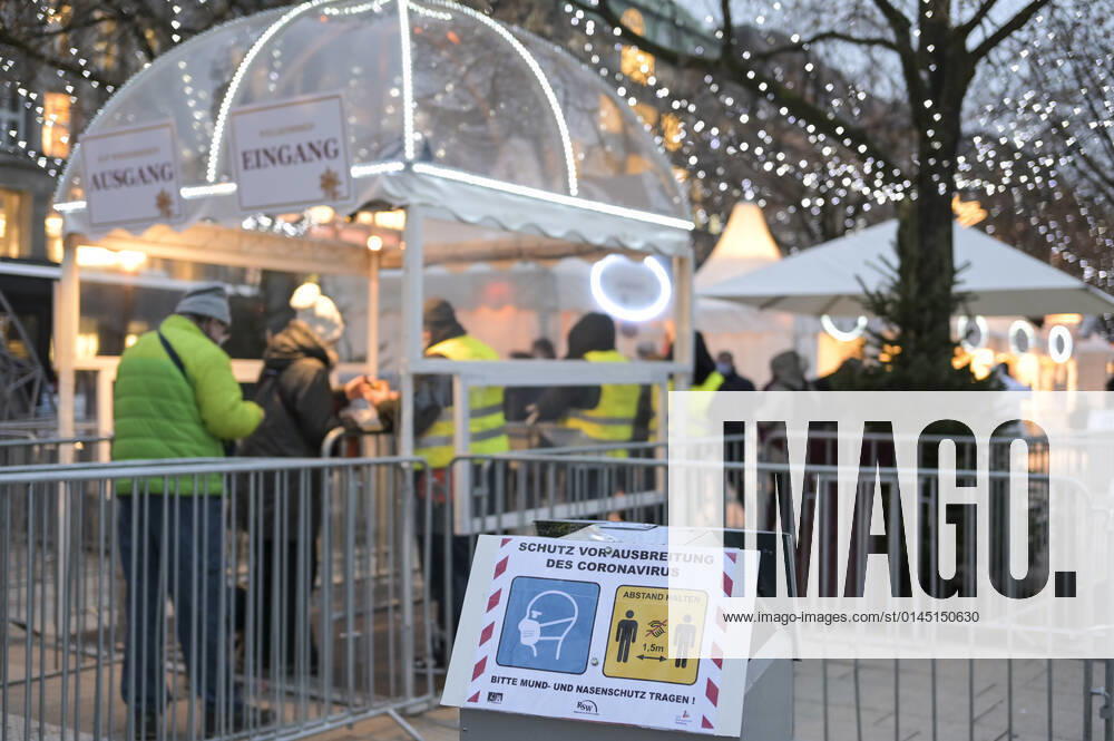 DEUTSCHLAND, Hamburg, Corona Pandemie, Weihnachtsmarkt an der Alster mit Corona Regelungen, Kontrolle 2G Regeln geimpft oder genesen Hamburg Deutschland