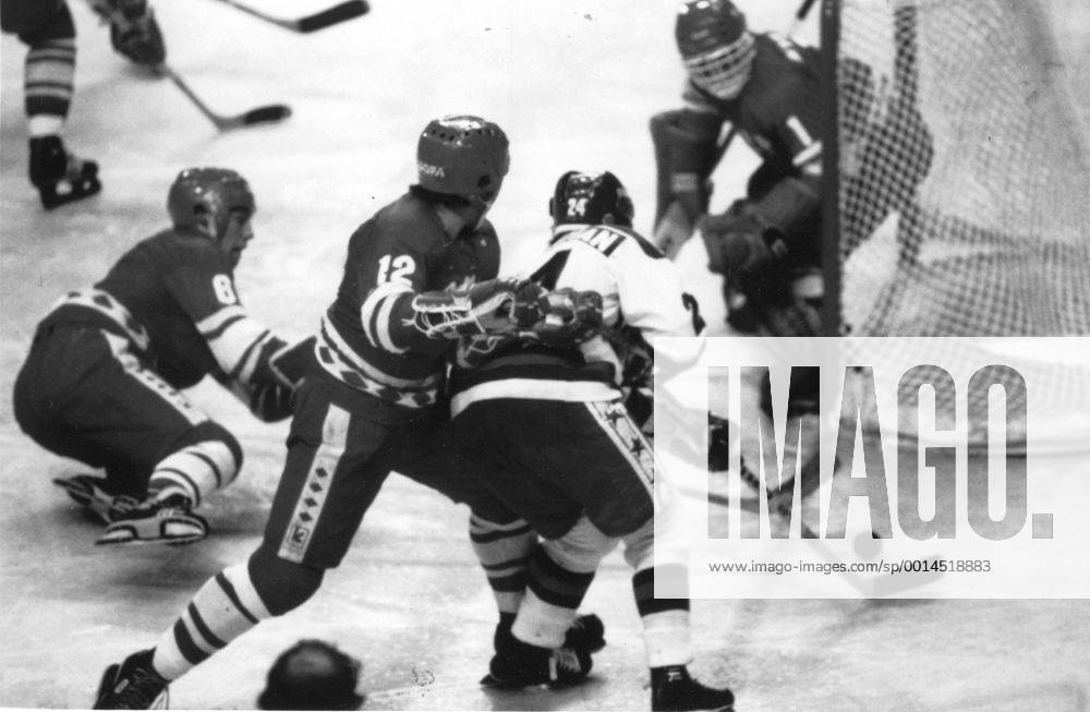 1980 Winter Olympics - Lake Placid, USA Ice Hockey - USA vs USSR. The ice hockey match that set the USA on its way to winning the gold medal. 22 February 1980, Olympia, Olympiade, Olympische Spiele UnitedArchives00907506