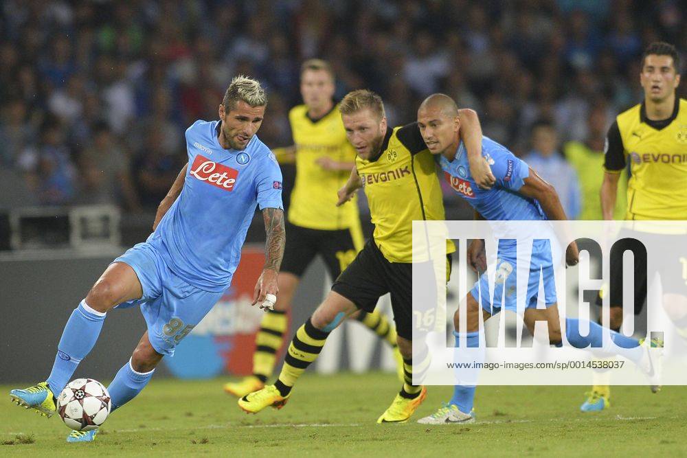 Valon Behrami Napoli, Jakub Blaszczykowski Borussia, Gokhan Inler Napoli Napoli SSC Napoli - Borussia Dortmund andreaxstaccioli